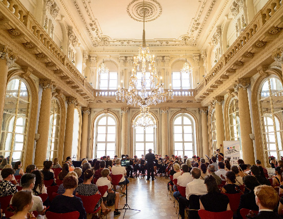 La orquesta actuando en el Palacio del Primado / Bratislava Music Agency